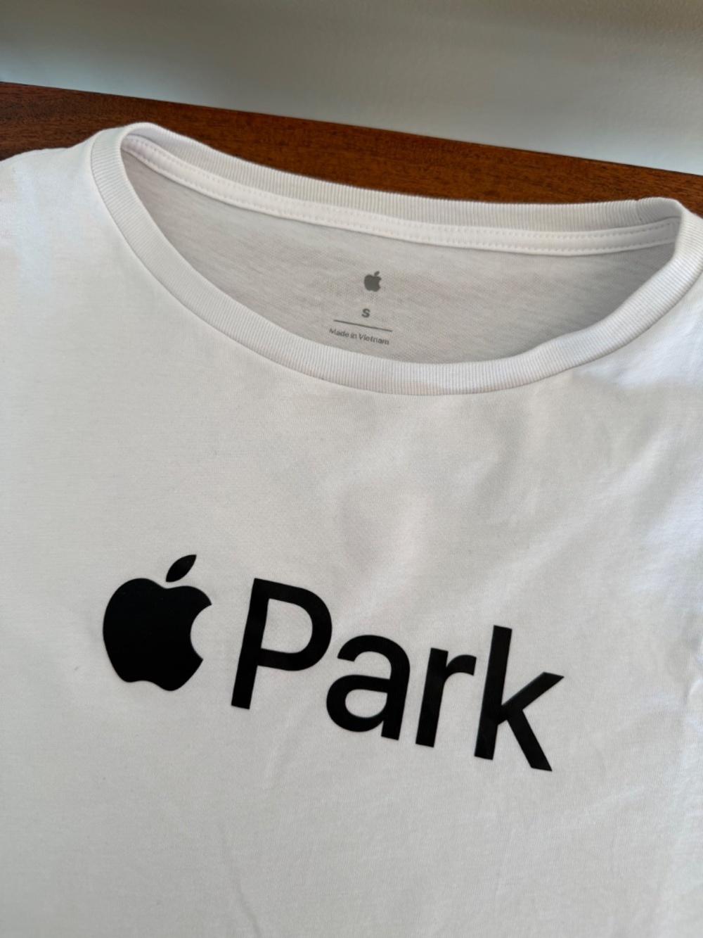 Apple Park T-Shirt Small